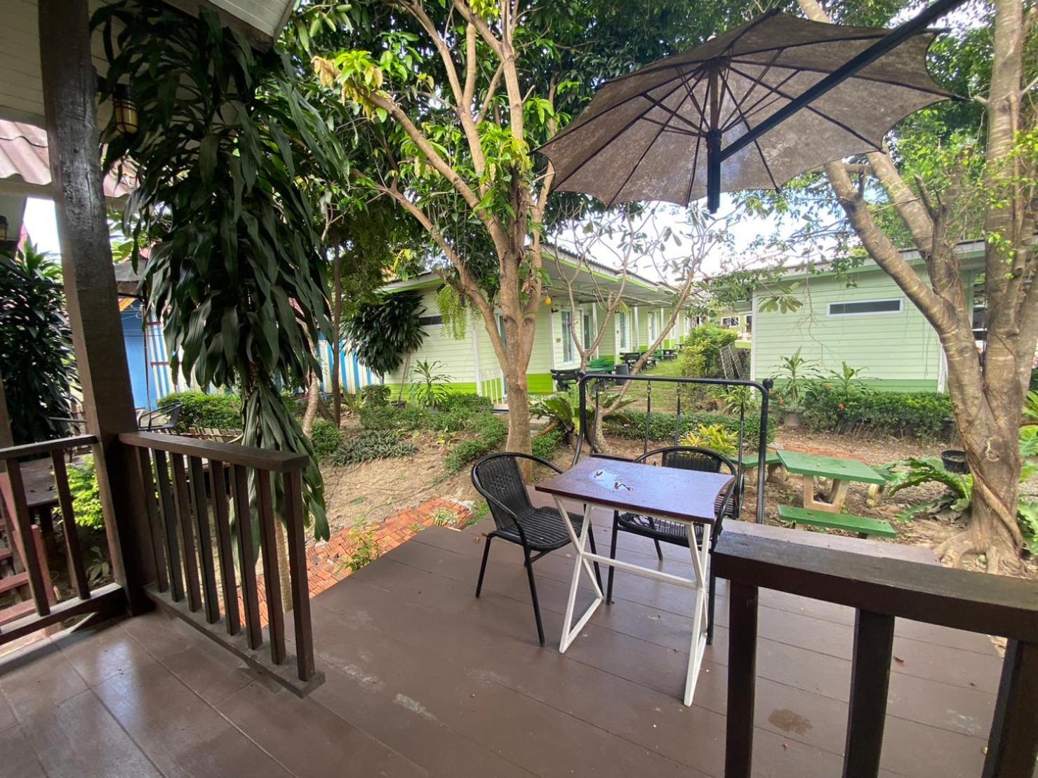 Bansuan Inthanon Resort Chom Thong Exteriör bild