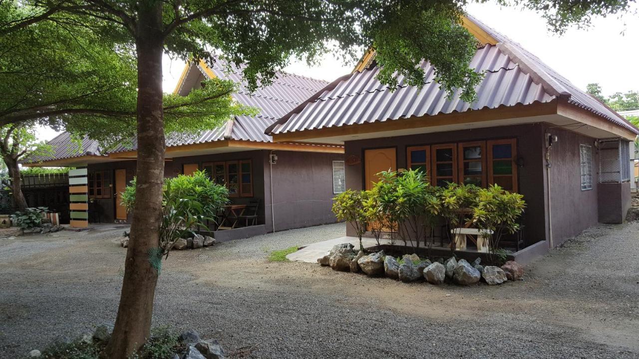 Bansuan Inthanon Resort Chom Thong Exteriör bild